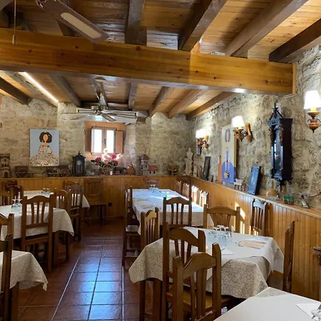 Albergue De Peregrinos El Puntido Vandrarhem Hontanas